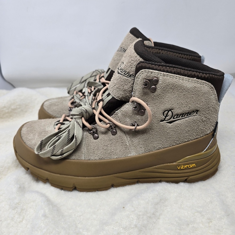 Danner Mountain 600 ID GTX Mens 11.5 Almond Butter Suede Gore-Tex Hiking Boots